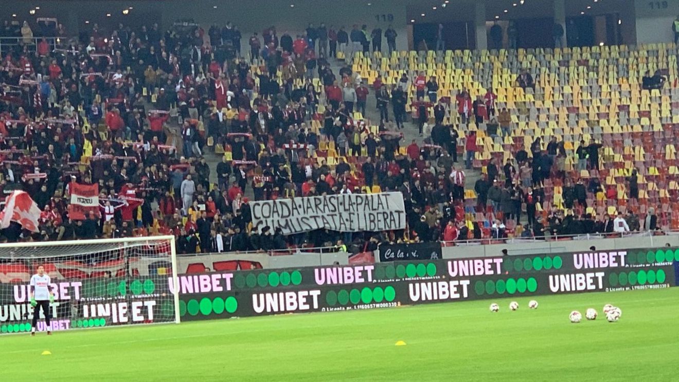 "Câinii" au afișat primul mesaj al derby-ului Dinamo - FCSB. Ironie fină a suporterilor dinamoviști la adresa rivalilor | FOTO