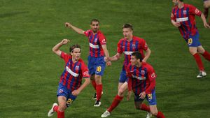 "Steaua poate ajunge departe în Europa League,** dar avem nevoie de suporteri!"