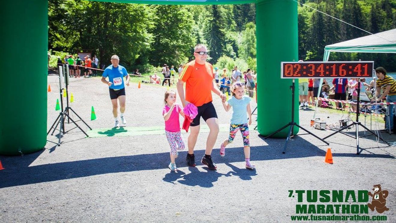 INEDIT | "O curiozitate" construită din pasiunea curselor lungi de un alergător amator: primul serial videoblog din plutonul de la maraton