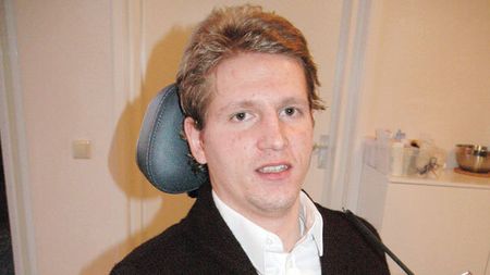 Cel mai iubit fotbalist zâmbește!** "Cel mai mult mi-e dor să pășesc!"