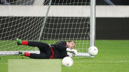 Lobonț riscă daca intră pe teren la meciul cu NEC