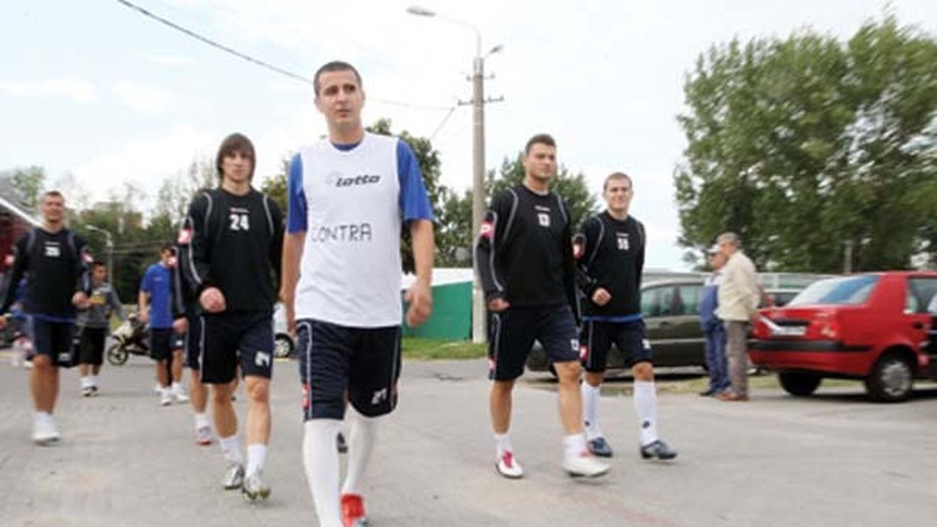 Zicu: "Mă bucur că l-am făcut fericit pe Contra! Sperăm să facă performanță și ca antrenor"