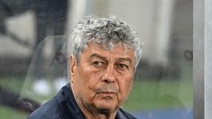 „Mircea Lucescu putea să aștepte liniștit poștașul acasă, dar s-a băgat când alții au refuzat naționala la greu”. EXCLUSIV