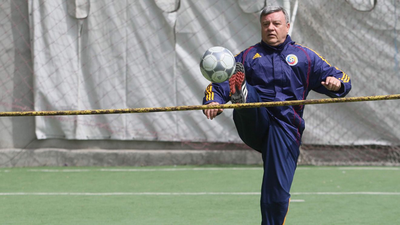 Sandu: "Investiți în tineri! Nu mai aduceți străini de mâna a doua!"