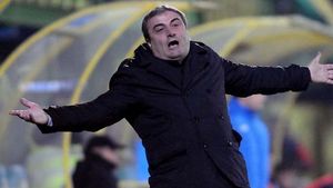 "O să îmi spun părerea despre jucătorii Stelei dacă mi se prelungește contractul!** Nu eu i-am adus, antrenez ce am"