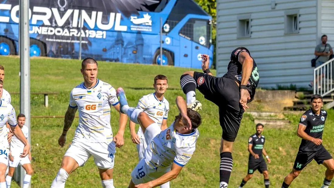 Corvinul Hunedoara, final de cantonament la intensitate maximă! A disputat două amicale în mai puțin de 24 de ore, cu Dinamo Kiev și o formație din Ungaria