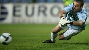 "Vin de la o echipă retrogradată, dar nu mă sperie concurența de la Steaua!"