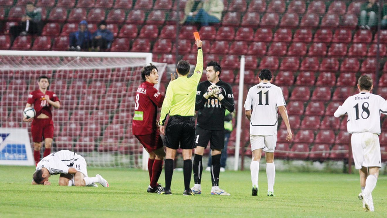 Nuno Claro, intrare criminală la Păun!** Huzu: "Să ia 7-8 etape!"