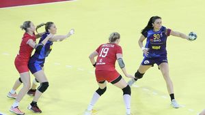 Lotul convocat de Bogdan Burcea pentru prima acțiune oficială la naționala României. Față de echipa care a evoluat la Campionatul Mondial au apărut nouă jucătoare noi!