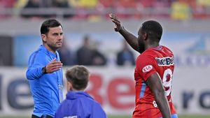 Nicolae Dică, laude pentru Harlem Gnohere, după ce francezul și-a reziliat contractul cu FCSB: „M-a ajutat foarte mult”. Reacția fotbalistului: „Te iubesc!”