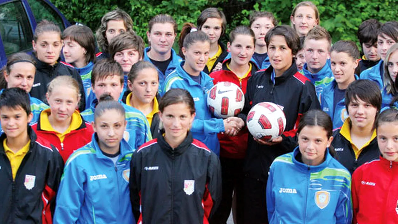 Cupa nefardată! Tot astăzi se dispută și finala Cupei la fotbal feminin!** Prime? 300 de lei pentru câștigătoare