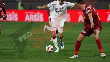 Herea: "A fost ok cu domnul Dinu Gheorghe pe bancă, e important că a venit aproape de noi, nu că n-ar fi fost...":)