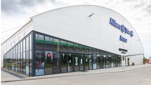 Allianz-Țiriac și Fundația Țiriac organizează prima competiție internațională de hochei pentru juniori din România