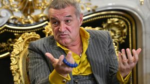 Un miliardar din SUA a venit și i-a făcut ofertă lui Gigi Becali pentru a cumpăra FCSB! Ce sumă a vrut să îi ceară afaceristului și cum l-au întors fiicele pe latifundiarul din Pipera: „La bar nu mergi, la nunți nu mergi! Așa, mai faci o schimbare la televizor”