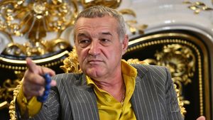 Gigi Becali i-a dat peste nas lui Victor Angelescu! Ce a putut să facă patronul FCSB în meciul cu Unirea Slobozia