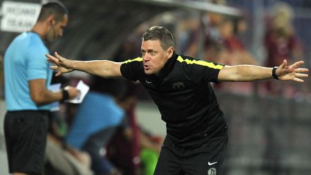 Suspendare drastică pentru Tibor Selymes după disputa verbală cu arbitrul Feșnic. "N-am mai putut. Era normal să solicit niște explicații." Sancțiunea primită de directorul sportiv al Politehnicii Iași