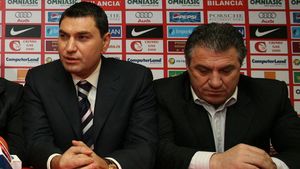 Dialog fabulos Borcea-Becali:** "Bonetti ne aduce Supercupa și vii cu noi la masă" / "O să rămâi nemâncat!" Cum au făcut pace: spartanul a cerut două transferuri