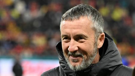Meme Stoica, la 60 de ani. Primire emoționantă la antrenamentul FCSB