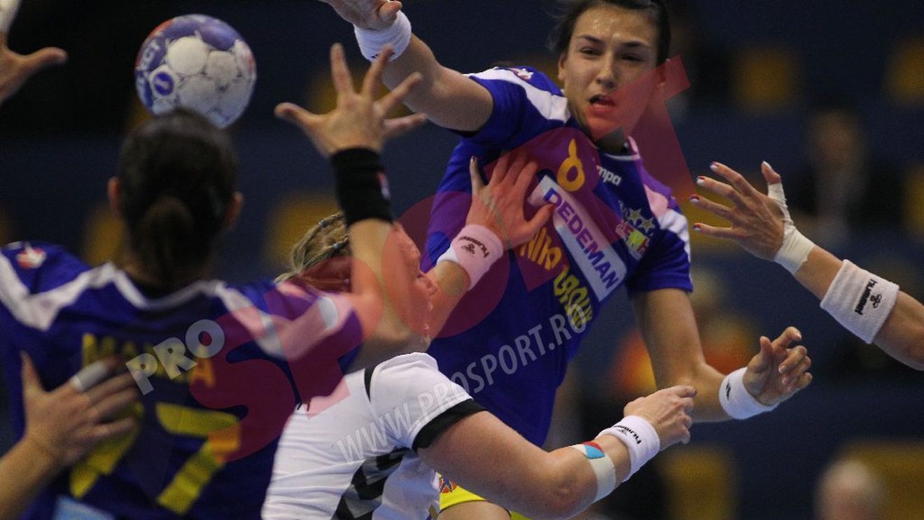 COMPARAȚIE! Îi batem cu fetele la handbal și îi scufundăm la polo! În rest, polonezii ne dau clasă și idei în economie