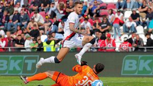 Dan Șucu o spulberă pe Dinamo în lupta pentru transferul lui Denis Drăguș! Rapid, ofertă uriașă pentru „Dobrin” al lui Hagi