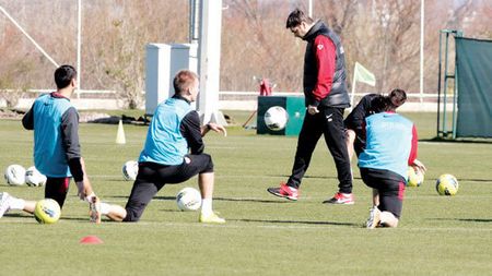 "Bălgrădean era al patrulea portar, Rus nu exista, Danciu nu juca, de Niculae voiau să scape"** Dinamo era în Groapă, Ciobi a salvat-o!