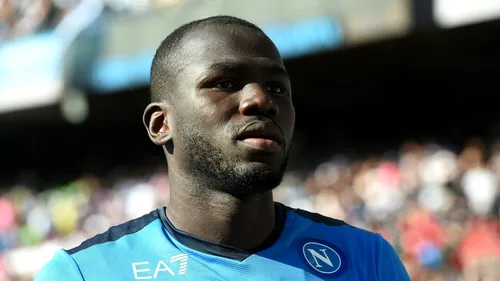 Chelsea Londra vrea cu disperare să dea o lovitură de top pe piața transferurilor și a discutat cu agentul vedetei lui Napoli, Kalidou Koulibaly!