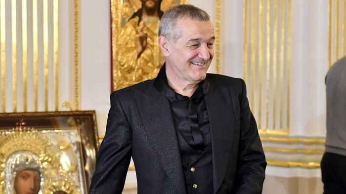 Gigi Becali, dat pe spate de fanii de la FCSB: „Mă emoționează publicul! Revenim ca pe vremuri!”