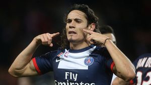 Edinson Cavani a refuzat-o pe Chelsea, care i-a oferit un salariu uriaș. Golgheterul lui PSG vrea doar la Atletico Madrid. Ce a spus tatăl atacantului
