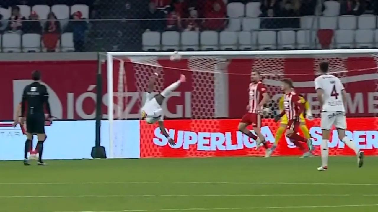 Juvhel Tsoumou, aproape de golul finalului de an la prima atingere de balon în tricoul Rapidului! | VIDEO