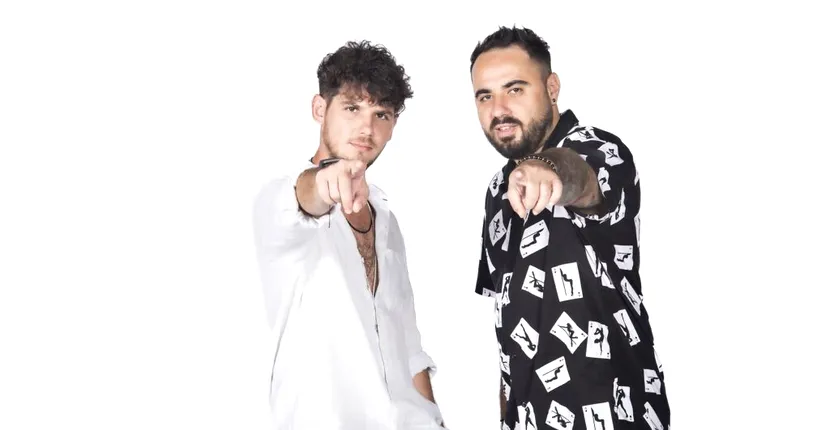 Emi şi Cuza, nevoiţi să înveţe 4 pagini de versuri în arabă la ”Te cunosc de undeva!”