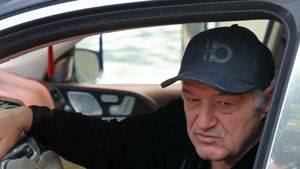Brazilianul dorit de Gigi Becali a semnat cu noul club! Patronul din Superliga la care a jucat în trecut îl lăuda: „E excepțional”