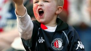 Idee trăsnită: unde doarme bebelușul unui fan excentric al lui Feyenoord