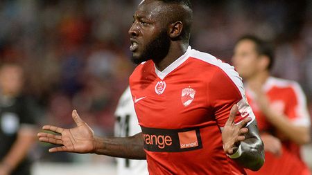 Trimis la echipa a doua, Ghonere a răspuns pe teren: hat-trick în 35 de minute! Bizon-show pe "Romprim"