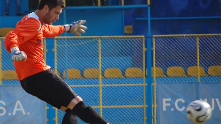 I-a făcut praf pe conducătorii fotbalului românesc și a fost răsplătit: a semnat cu o echipă de Liga 1 deși își anunțase retragerea