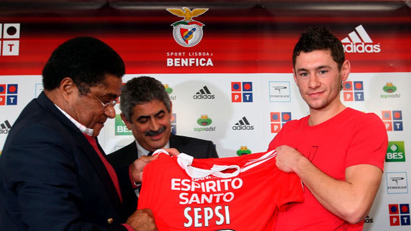 Cum a ajuns Steaua să o ajute pe Benfica! "Vulturii" abia așteaptă să-l vadă pe Sepsi în "roș-albastru"
