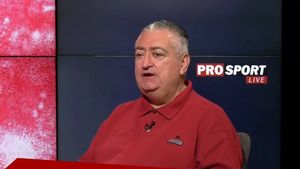 Marian Iancu și-a ales favorita la cucerirea titlului, iar opțiunea sa e total surprinzătoare! Fanii Rapidului nu-l vor ierta: „Este sănătos să câștige campionatul”. VIDEO