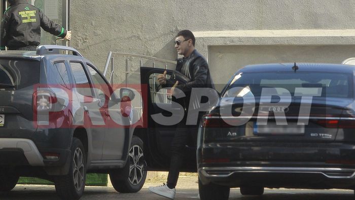 Cristi Borcea dă moda! Fostul acționar de la Dinamo, apariție cool la birou! Dinamovistul nu își neglijează afacerile | FOTO & VIDEO EXCLUSIV