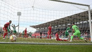 Dezastru total în fotbalul românesc! Clubul se destramă și riscă o depunctare uriașă, iar președintele și vicepreședintele și-au dat demisiile!