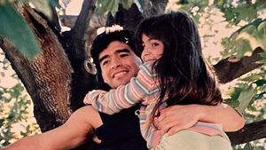 Fiica regretatului Diego Maradona, Giannina, și-a găsit iubirea în brațele unui fost internațional italian, Pablo Daniel Osvaldo!