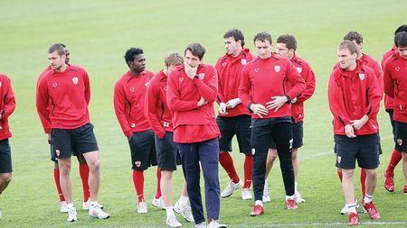 Se caută** „Lobby" 2