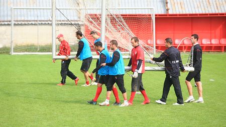 "Câinii" au plecat azi în cantonamentul din Franța!** VEZI AICI LOTUL