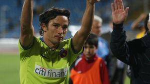 Boșneag: "L-am întrebat pe Ogăraru unde bate și a zâmbit"