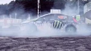 VIDEO UIMITOR** Nici în NFS n-ați văzut așa ceva! Drifturi până sar scântei din jante