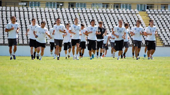 O imagine care a trimis Liga I în lumea a treia a fotbalului:** "Așa este și-n Uganda!" FOTO: Poza care a făcut astăzi senzație pe Facebook
