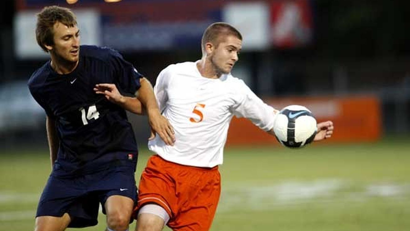 Trei jucători, excluși pe viață din fotbal pentru că au aranjat meciuri! Prețul blatului: 20.000 â‚¬