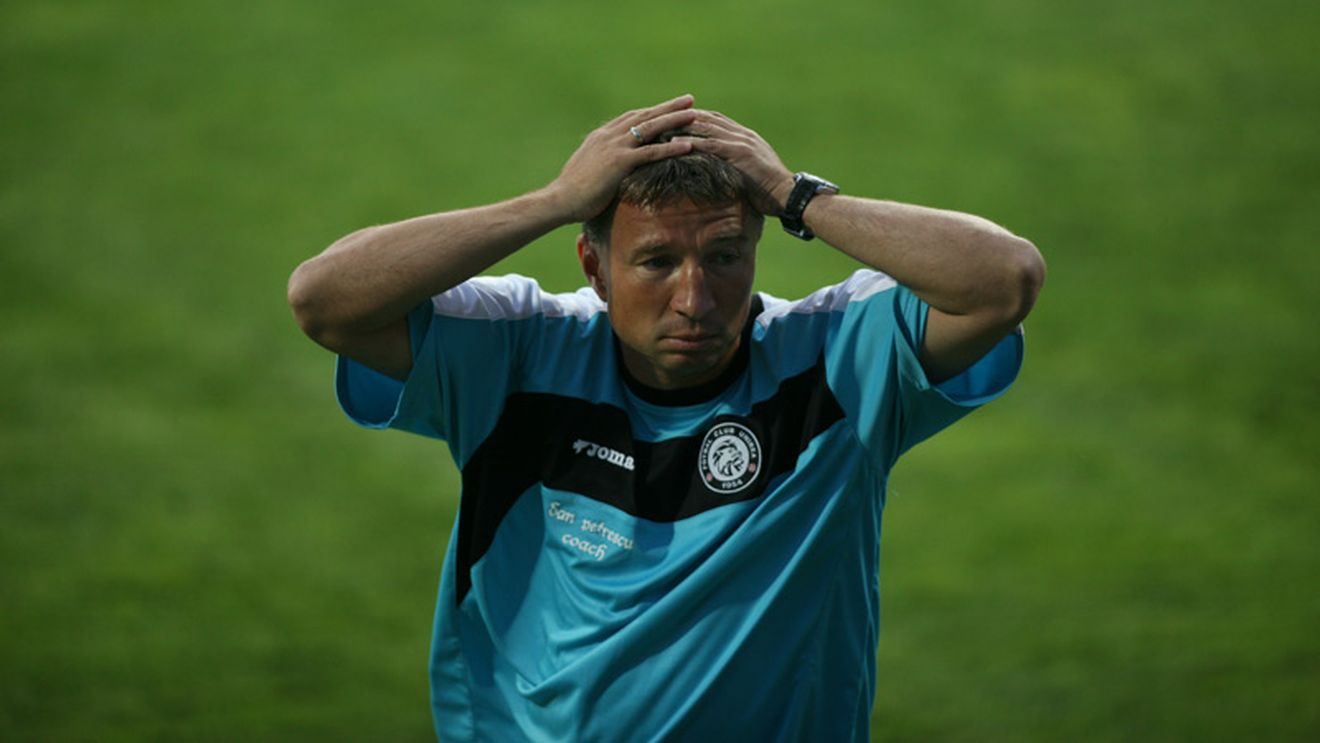 Petrescu:** „Sunt un antrenor slab! Jucătorii mei sunt la fel!"