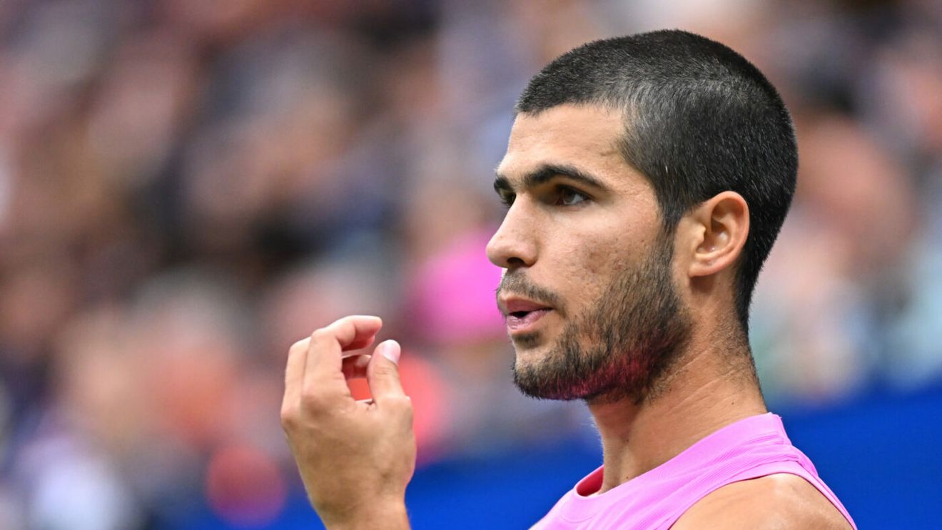 Premiu uluitor pentru fani! Cine poate să îi ia un punct lui Carlos Alcaraz primește un milion de dolari!