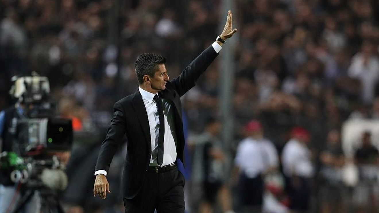 Au plecat englezii, a rămas "războiul". Răzvan Lucescu s-a enervat după meciul cu Chelsea: "Primesc mesaje și mi se spune să nu mai vorbesc"
