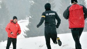 EXCLUSIV Simbol fără contract!** Florentin Petre muncește gratis la Dinamo de două luni: "Am preferat să lucrez pentru colectiv"