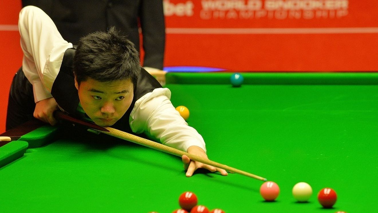 Surpriză imensă la Crucible. Ding Junhui, eliminat de un debutant